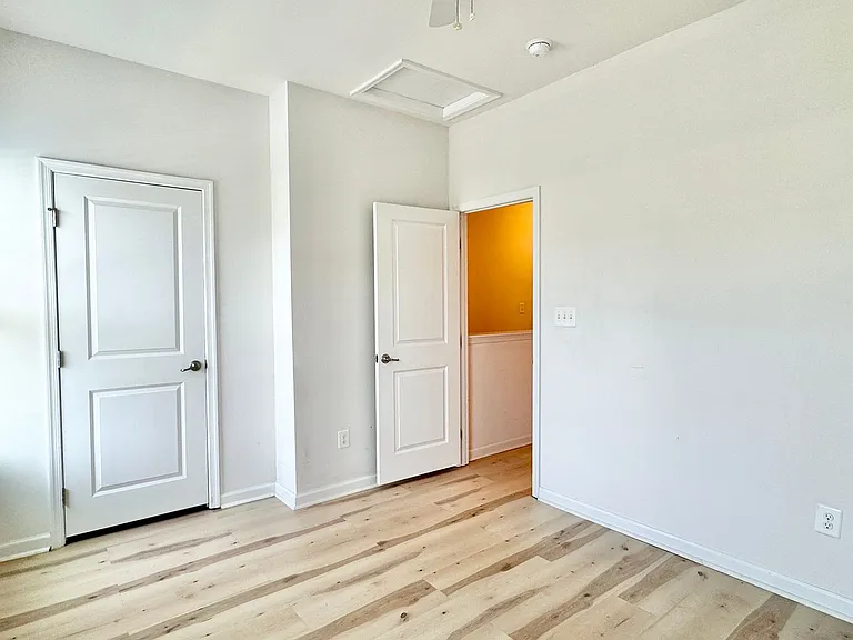 127 Streamview Dr — Photo 26