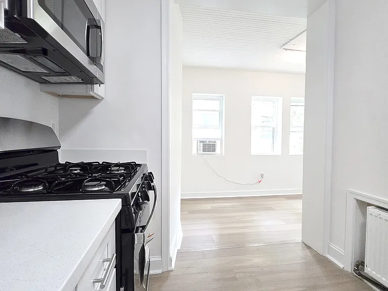 4526 Avondale St #1 — Photo 29