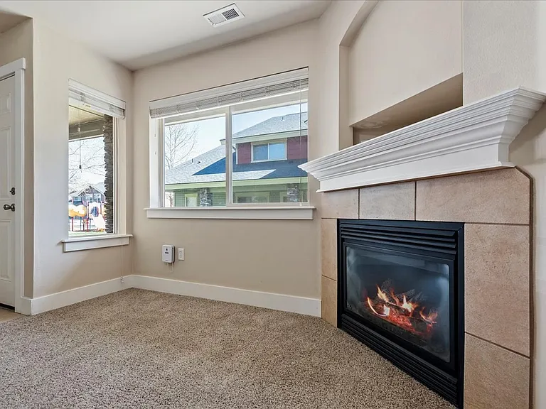 9846 W Rosecroft Ct — Photo 21