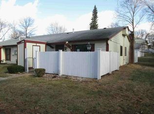 2440 Forest Shadows Dr, Saint Louis, MO 63136