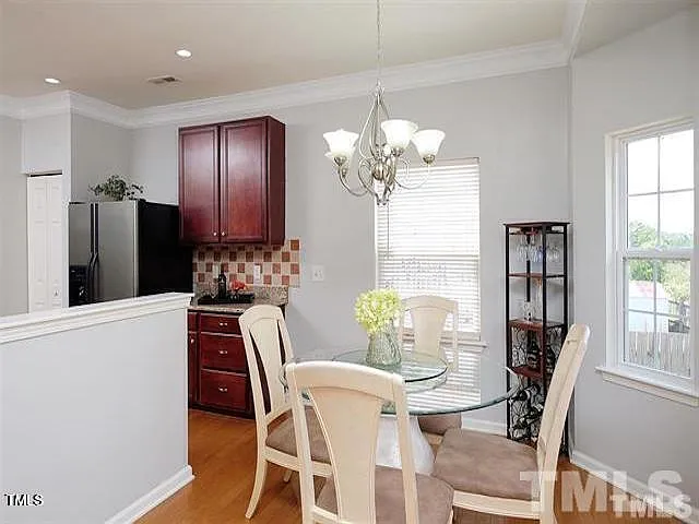 613 Hanson Rd — Photo 5
