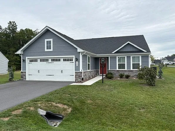 124 Tackle Rd, Inwood, WV 25428