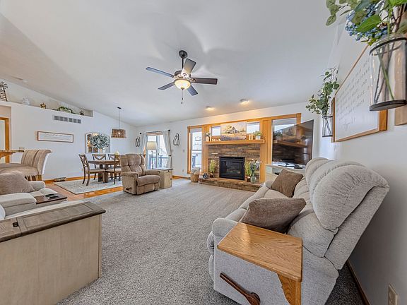 4th image of 4083 Huntington Ave