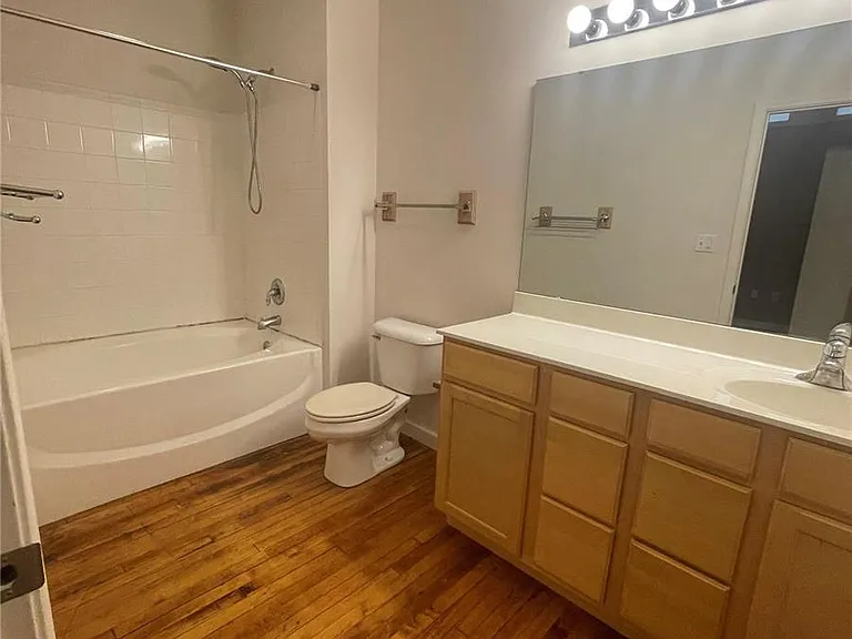 1520 Washington Ave #R-507 — Photo 4