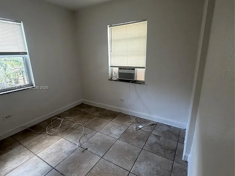 640 NW 10th Ter #1 — Photo 3