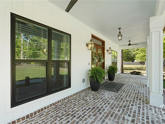 4th image of 364 Long Pond Road