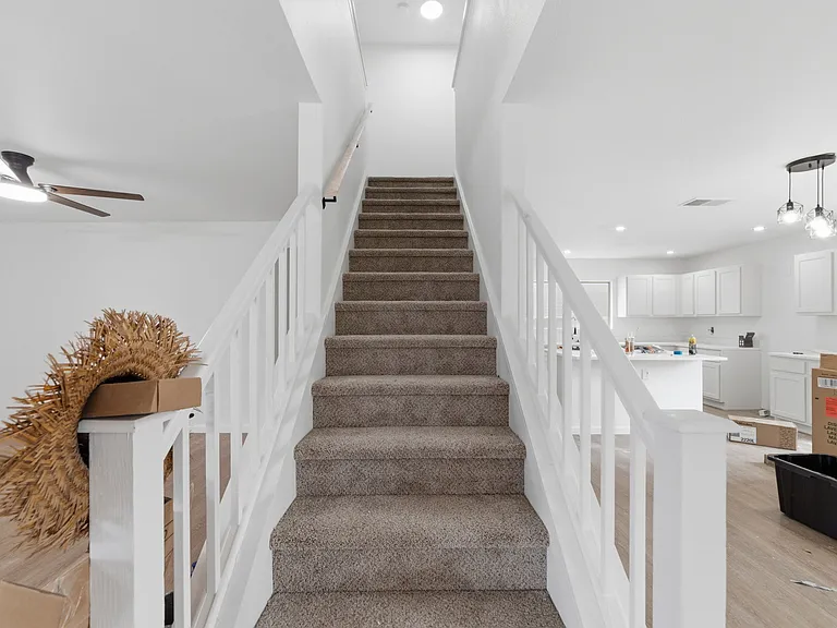 9202 Amber Rdg — Photo 23