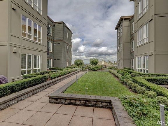 3rd image of 1880 25th Ave NE #N312