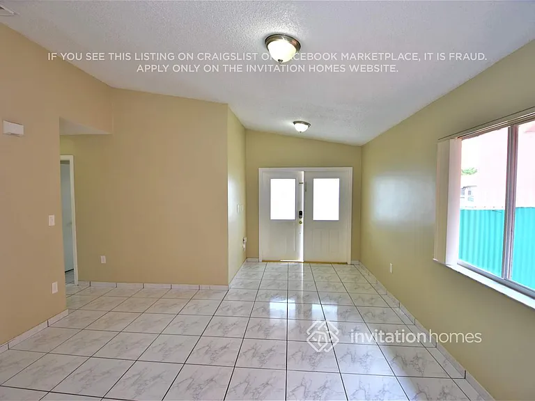 14936 SW 39th St — Photo 3