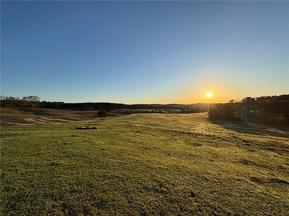 5th image of 1160 State Highway 77