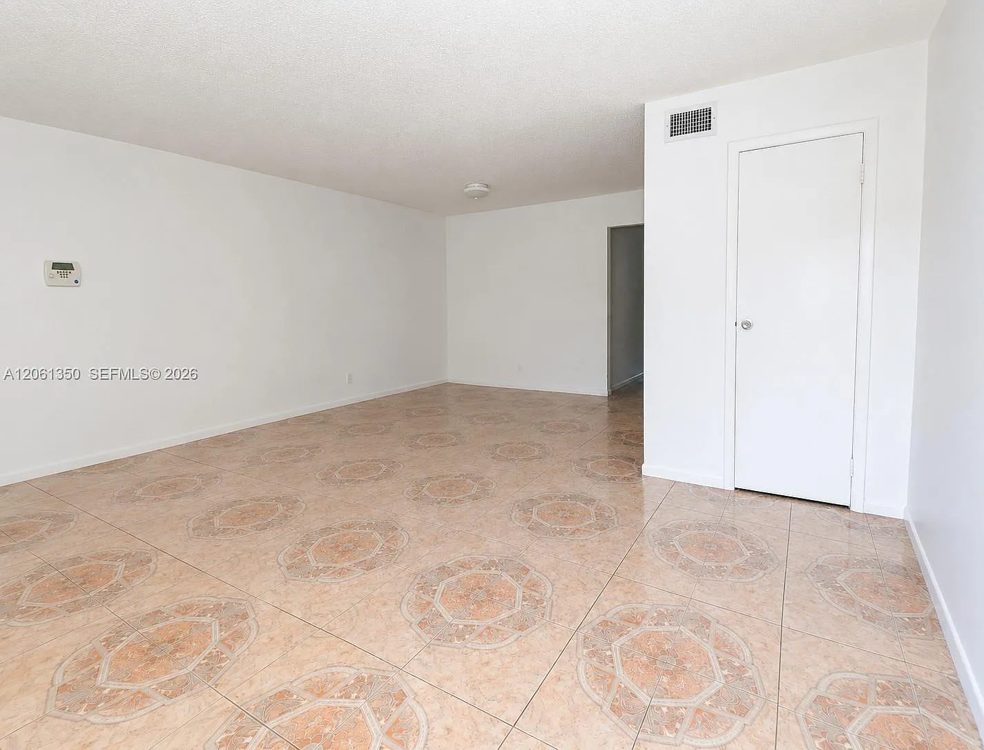 Sunrise Towne Preferred 3 — Photo 3