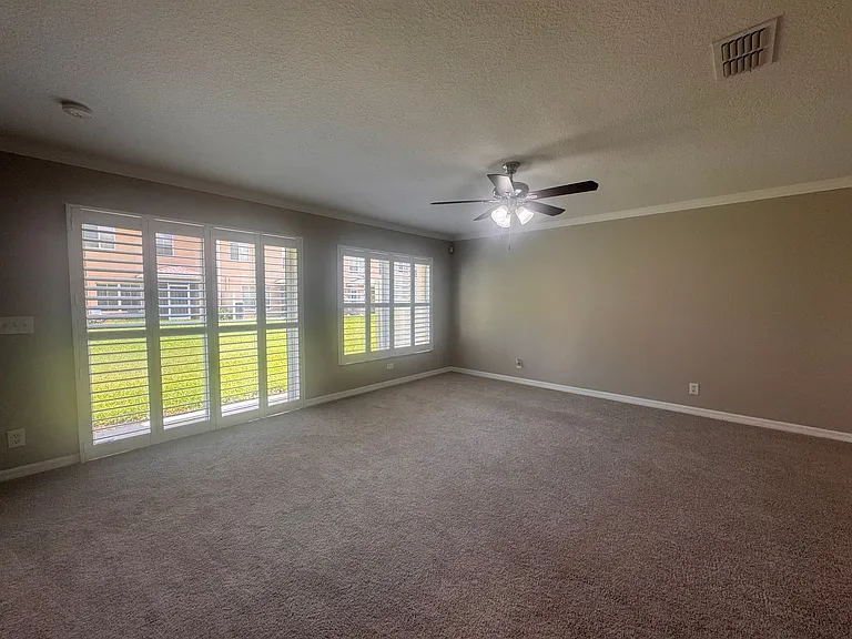 4580 Limerick Dr — Photo 11