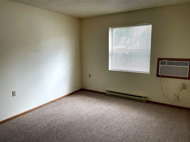 Hershey Manor Apartments — Photo 28