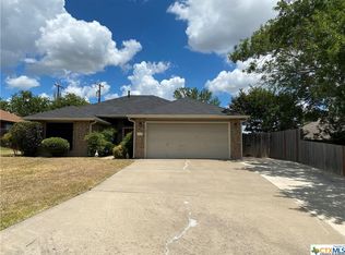 609 Red Cloud Dr, Harker Heights, TX 76548