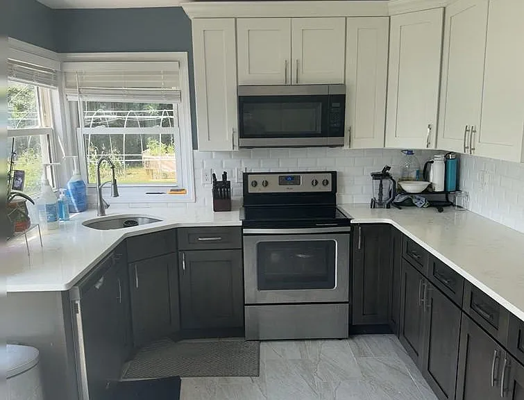 4 Patricia Ln — Photo 4