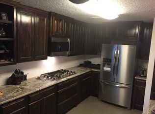 506 3rd St, Farwell, TX 79325