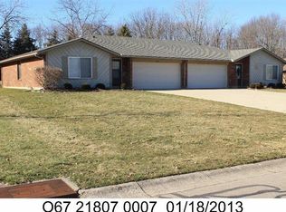 8741 Shadycreek Dr, Dayton, OH 45458