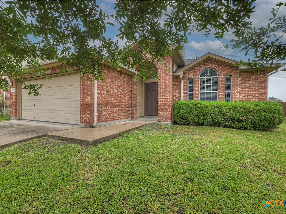 1st image of 1273 Pelican Pl
