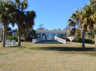 168 Peninsula Manor Rd, Hubert, NC 28539