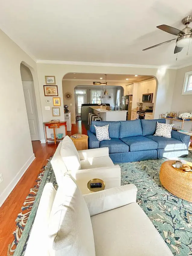 3 bed, 1390 sqft, $2,900 — Photo 2