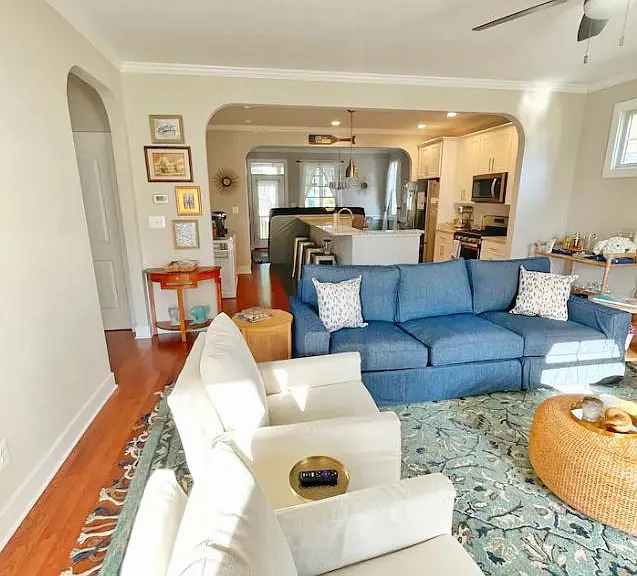 1206 Bancroft Ave — Photo 2