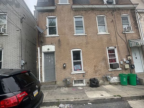 533 Elliger St