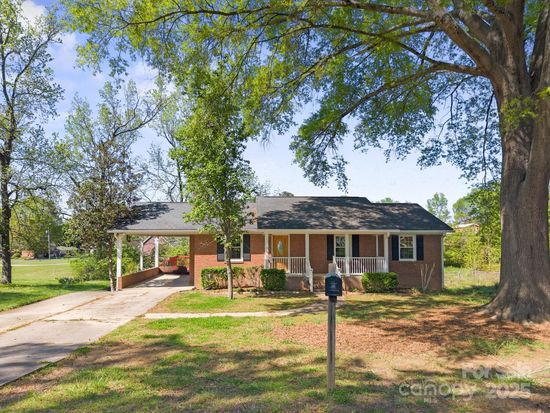 1337 Eastside Ave, Albemarle, NC 28001