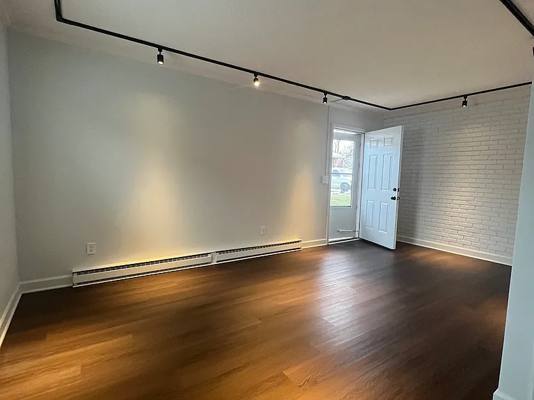 755 S Nelson Ave #1A — Photo 5