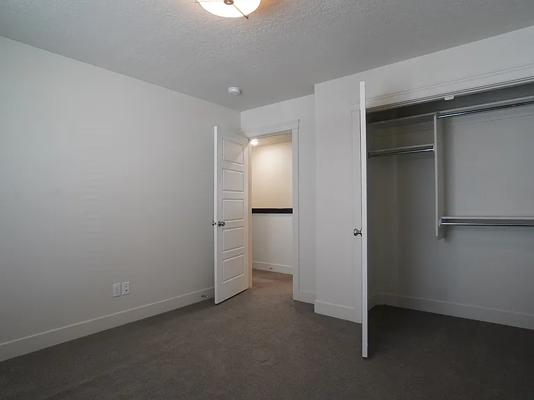 3942 S 3450 W — Photo 14
