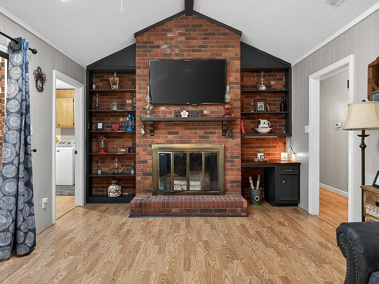 640 Summerest Ct — Photo 10