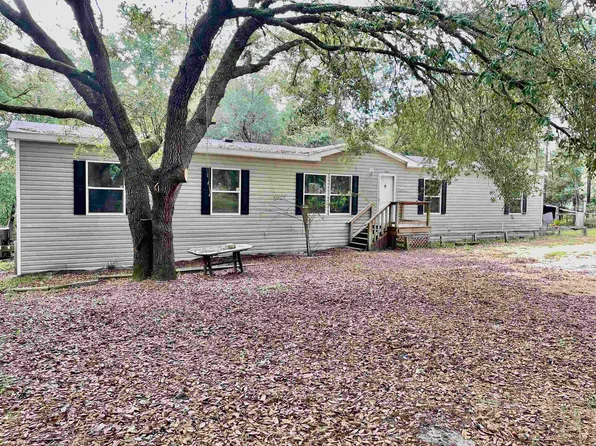 266 Southern Country Ln, Quincy, FL 32351