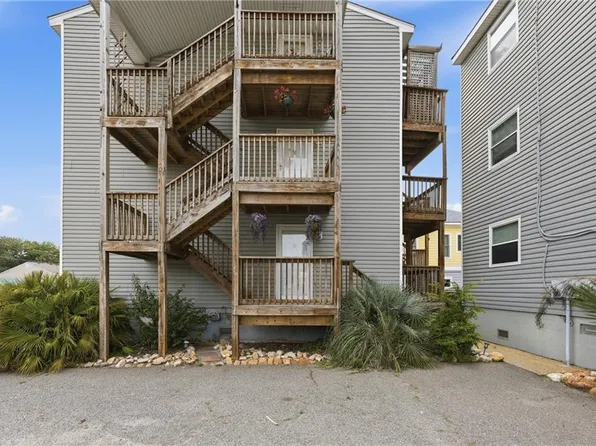 1522 Chela Ave APT A2, Norfolk, VA 23503