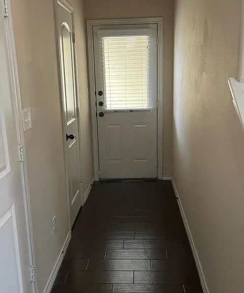 118 Creekside Villa Dr — Photo 9