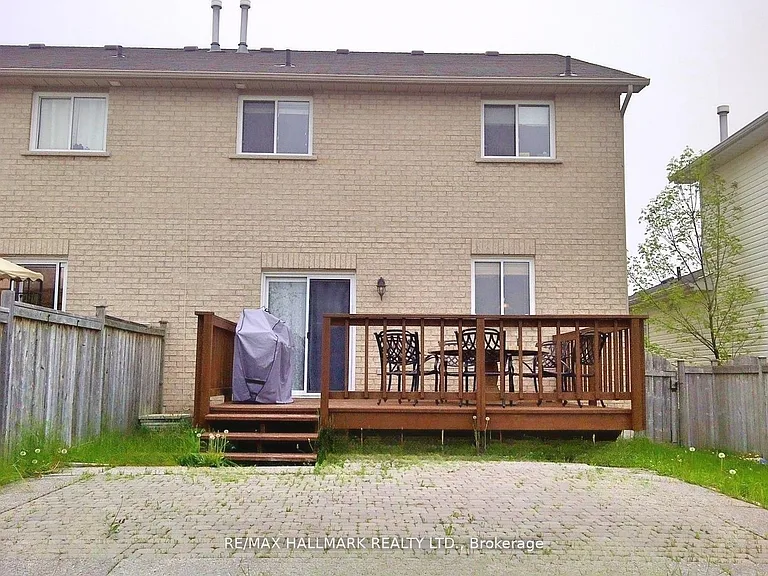 48 Downing Cres — Photo 16