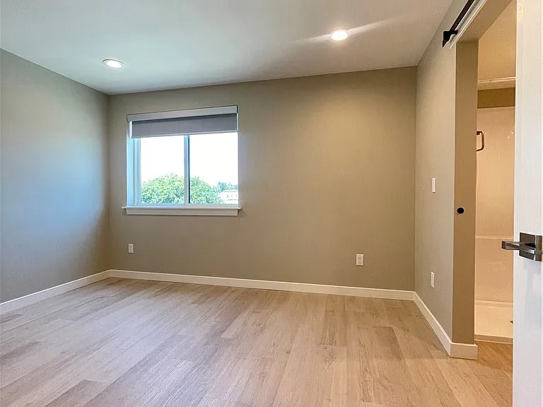 4251 E Live Oak Ave #8 — Photo 19