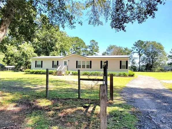 1118 Eldora Road, Ellabell, GA 31308