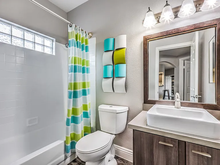 Parkway Townhomes — Photo 15