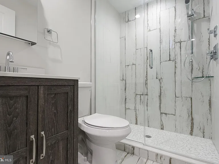 5126 Malcolm St — Photo 14