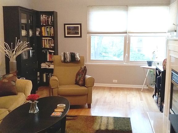 2nd image of 4903 N Wolcott Ave APT 2A
