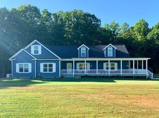 370 Reeder Rd, Seagrove, NC 27341