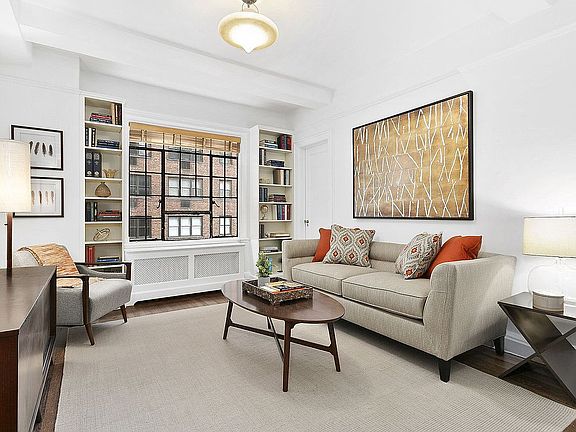 5th image of 50 E 10th St APT 3B