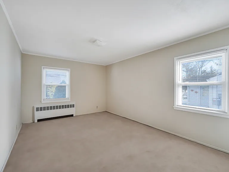 99 Dean St — Photo 16