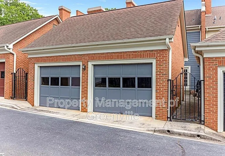 110 Kilkenney Ct — Photo 28