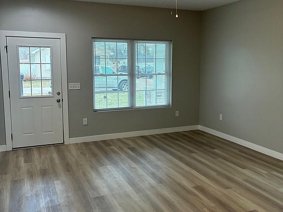 2nd image of 333 S 12th St