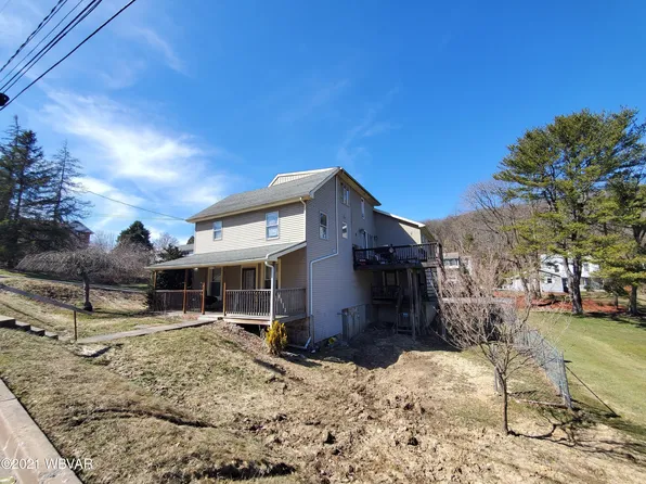 885 W 4th St, Lock Haven, PA 17745