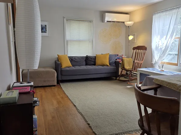 1073 Pine St #2, Burlington, VT 05401