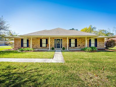 220 Ouiski Bayou Dr, Houma, LA, 70360