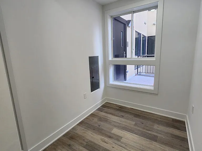 4905 Georgia Ave NW #105 — Photo 16