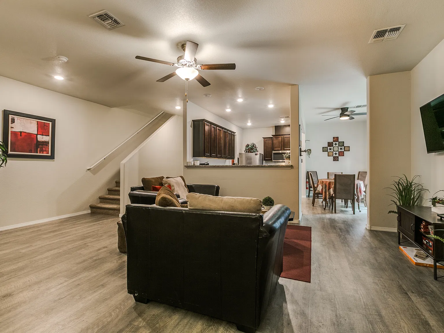 1528 Gulfstream — Photo 2