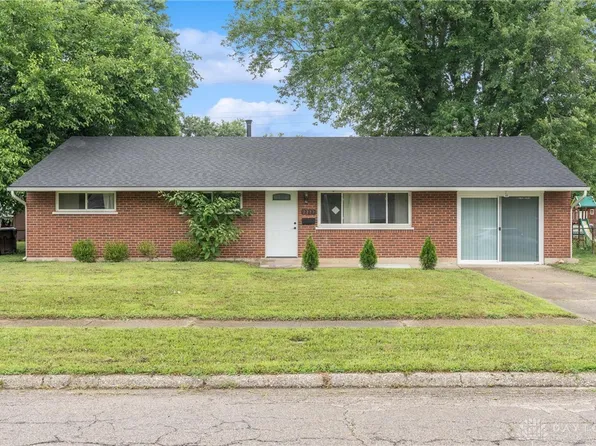 2227 Los Arrow Dr, Dayton, OH 45439
